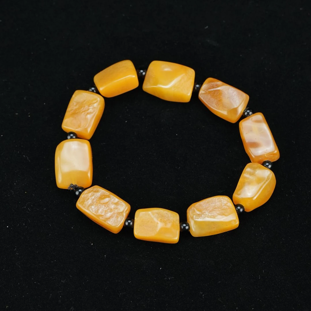 lot10245 2325 寿山石田黄 原石手串 37.1g