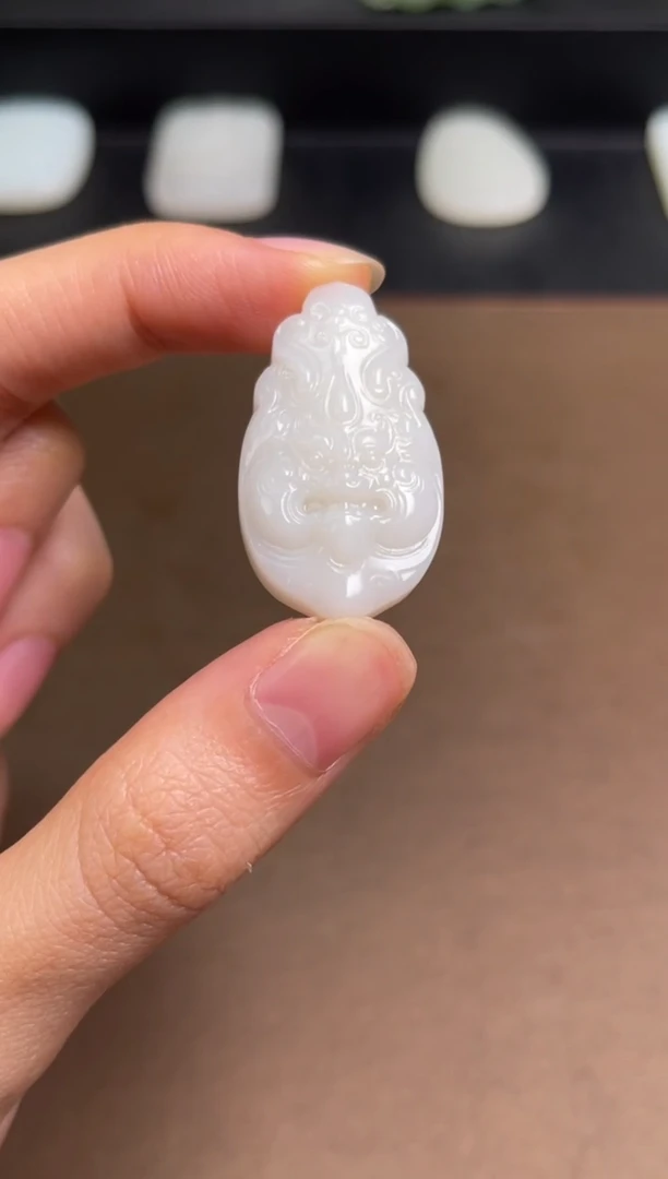 颈饰未镶嵌和田玉20