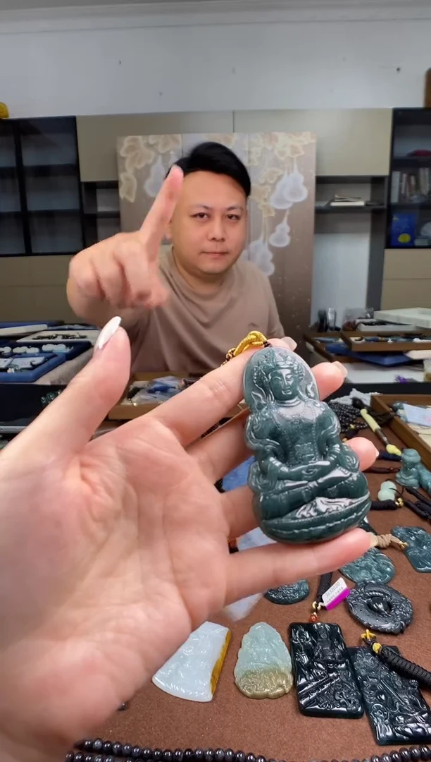 颈饰未镶嵌翡翠多样性发其一