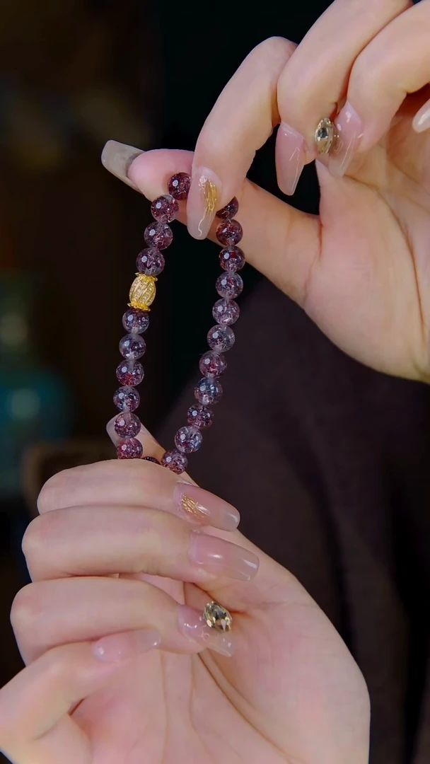 18K金镶嵌手链水晶收藏级金草莓