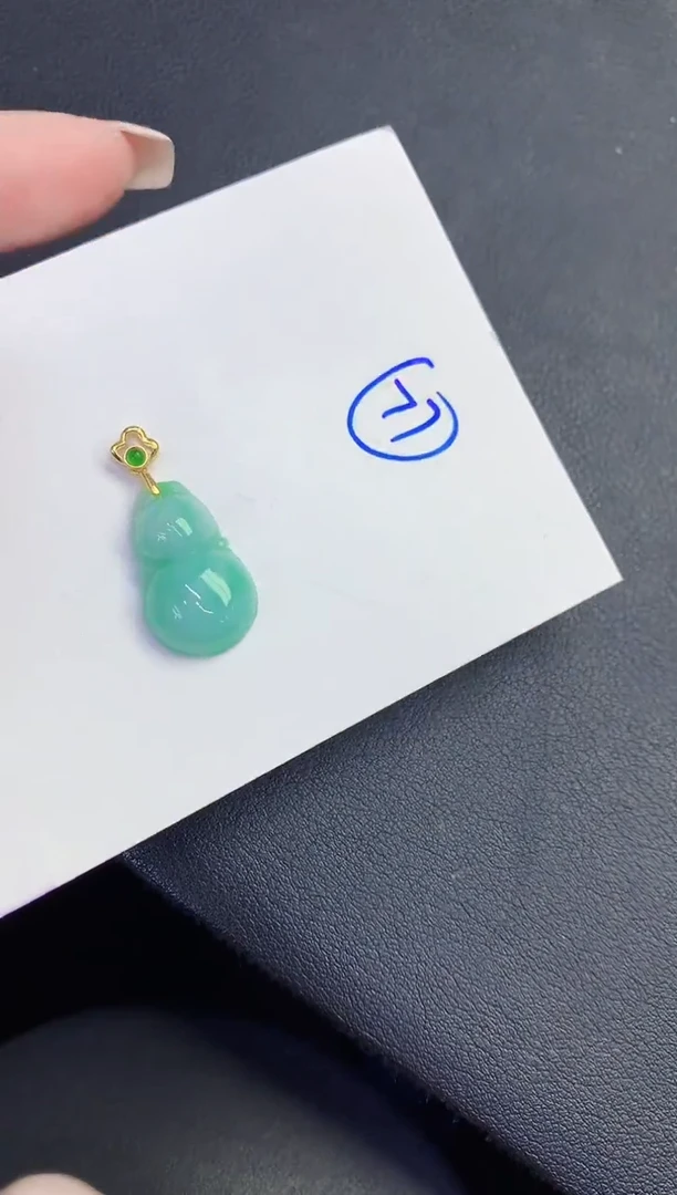 颈饰未镶嵌翡翠缅甸天然翡翠A货