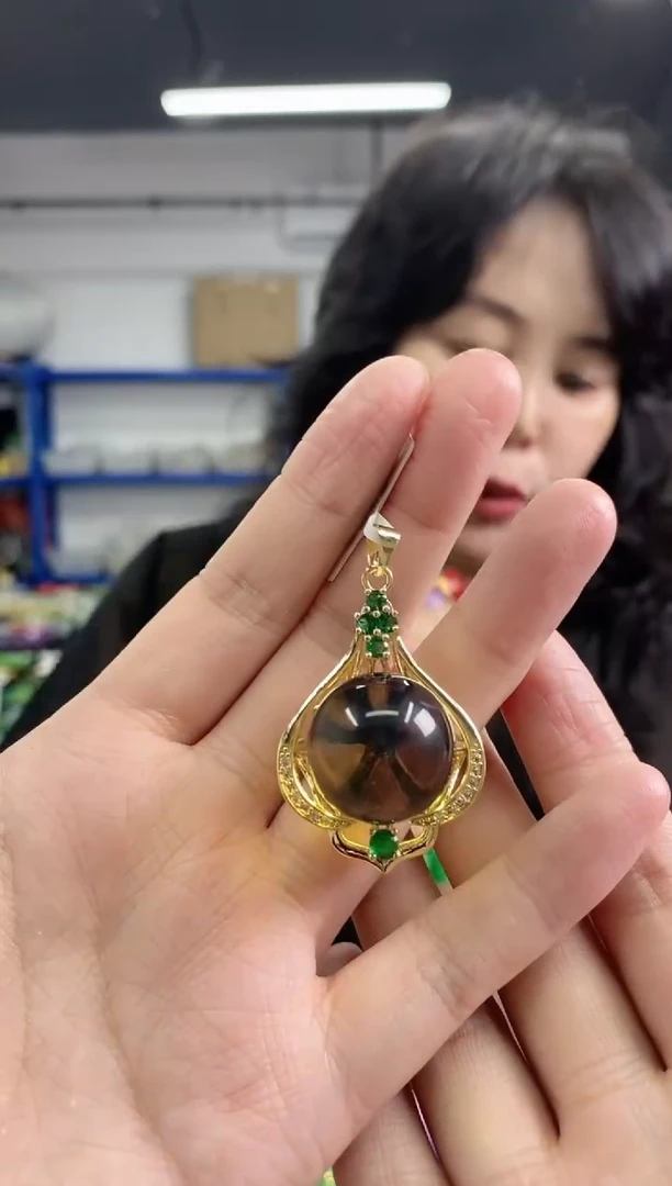 未镶嵌琥珀裸石闪购链接未镶嵌多样性发其一，颜色微差