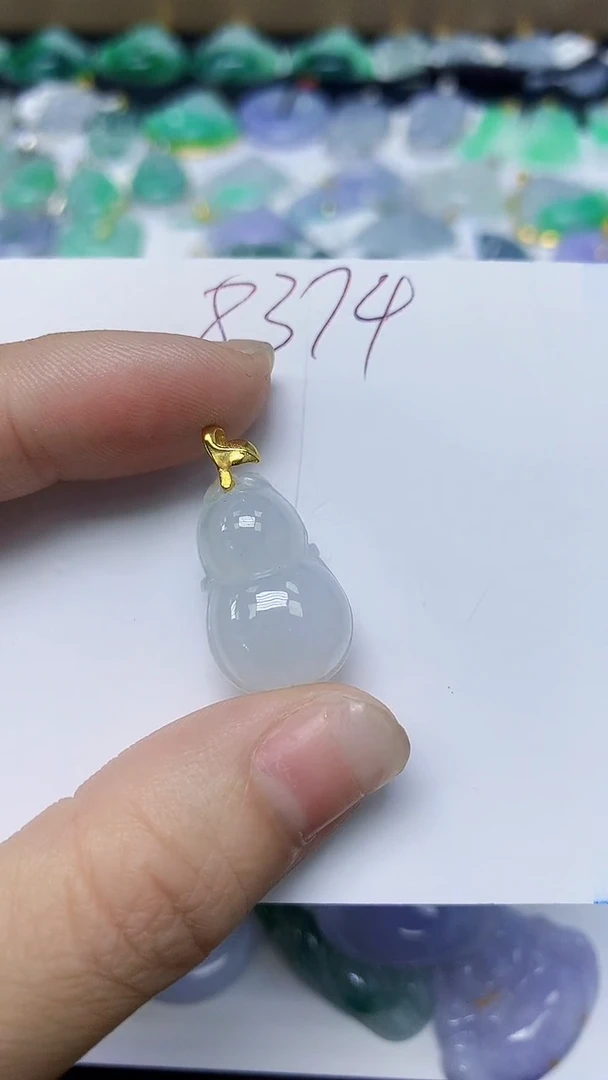 翡翠未镶嵌颈饰 天然缅甸翡翠A货