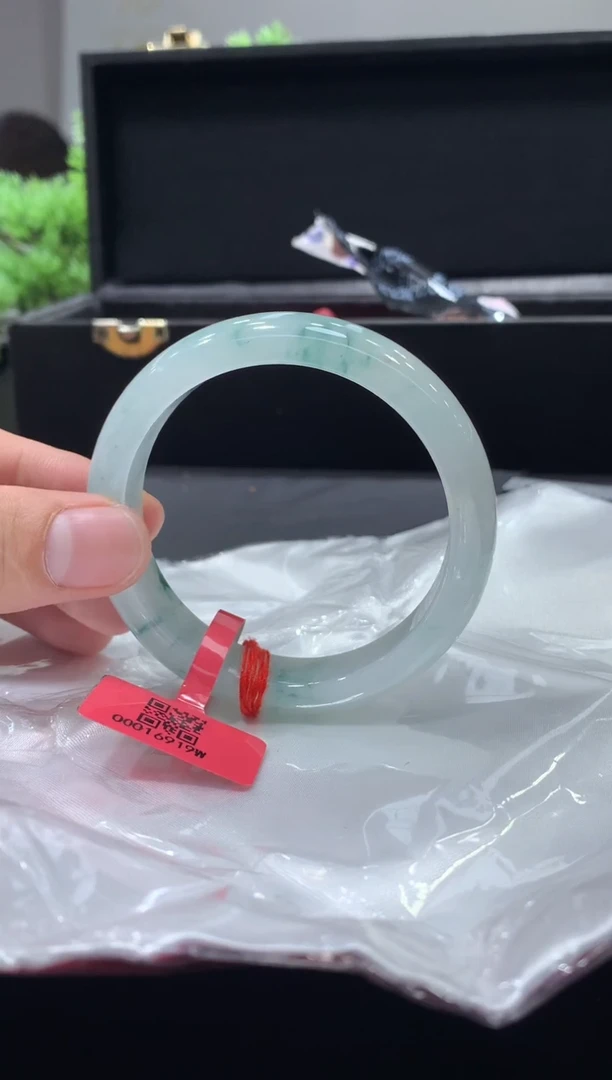 未镶嵌手镯翡翠翡翠手镯