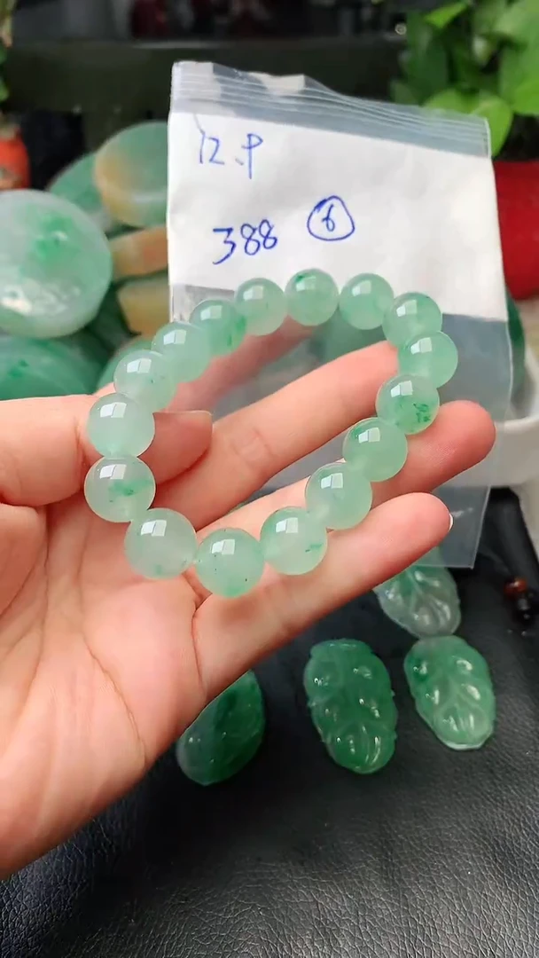 定制石英质玉（非洲翠）手串12.9mm