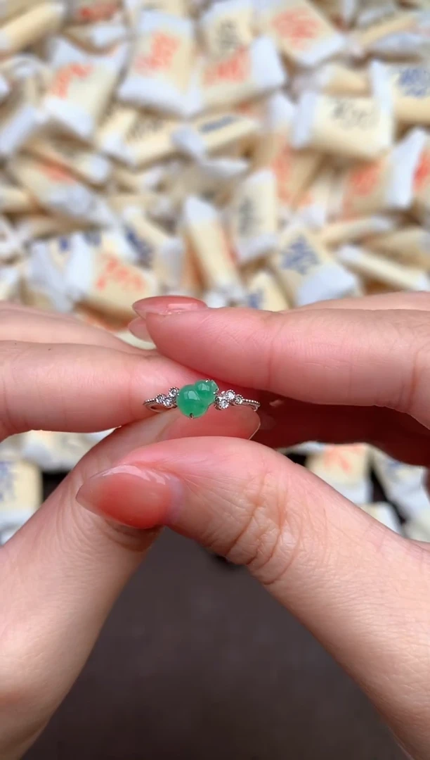 【闪购商品】翡翠戒指18K金镶嵌—