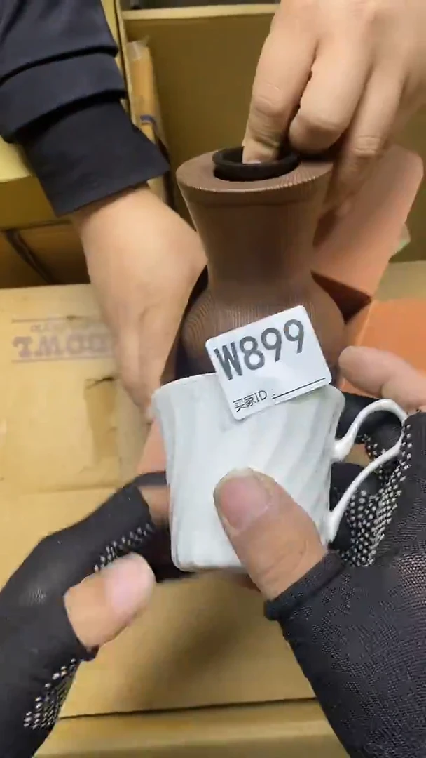 瓷片胡*森W899默认微瑕，谨慎参拍