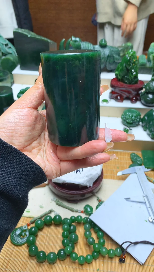 未镶嵌和田玉珠宝半成品1