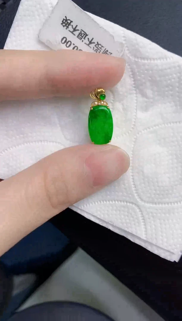 颈饰18K金镶嵌翡翠天然翡翠缅甸A货