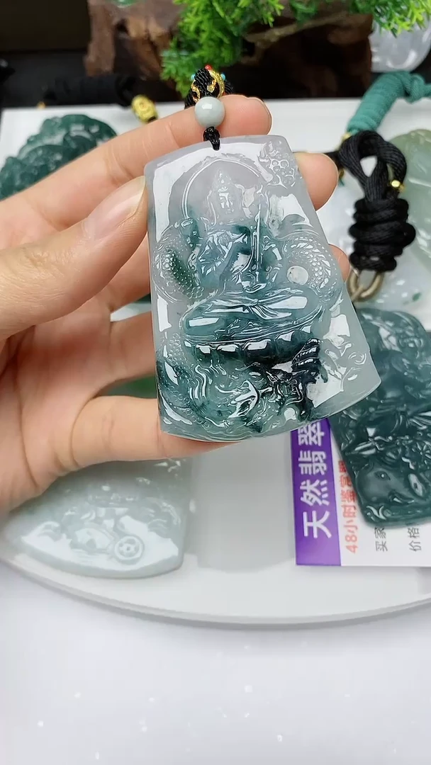 【闪购商品】翡翠颈饰未镶嵌