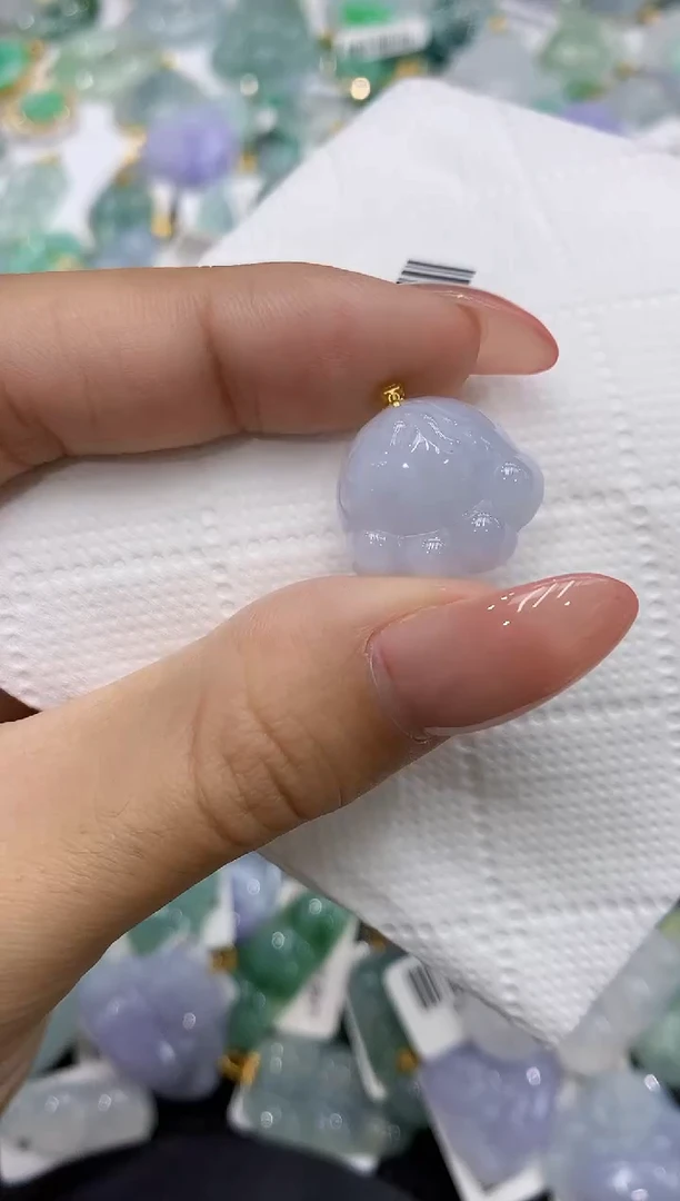 颈饰18K金镶嵌翡翠111111111111