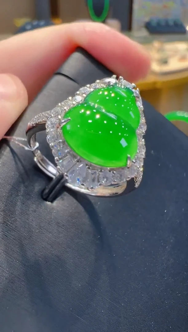 翡翠戒指银S925镶嵌多样性发其一