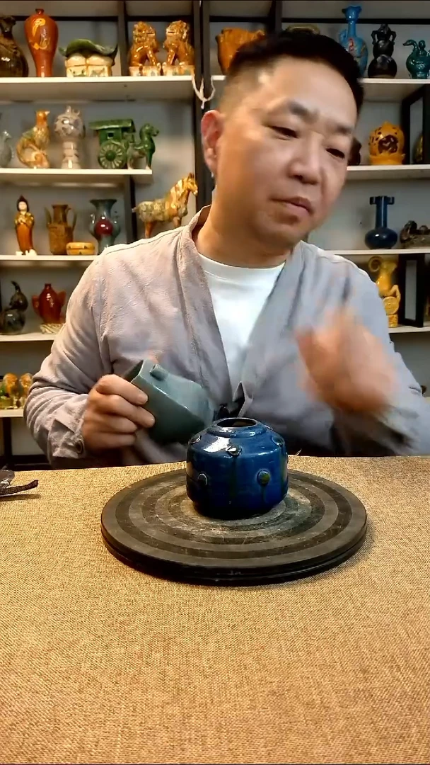 经典精美复古风格瓷器