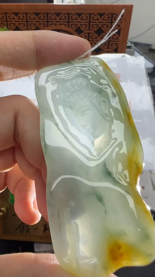 【闪购商品】翡翠挂件未镶嵌国雕谢林工（定制退货扣1000元）