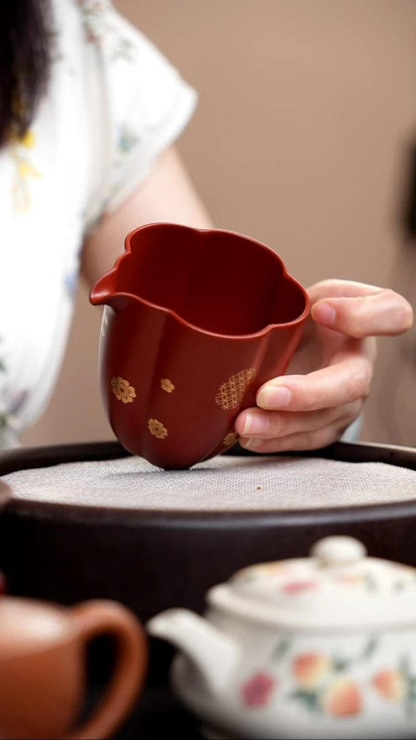 茶壶紫砂朱泥筋囊海棠公道杯描金004