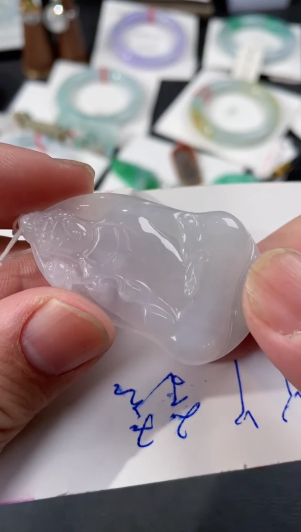 【闪购商品】翡翠颈饰未镶嵌观音