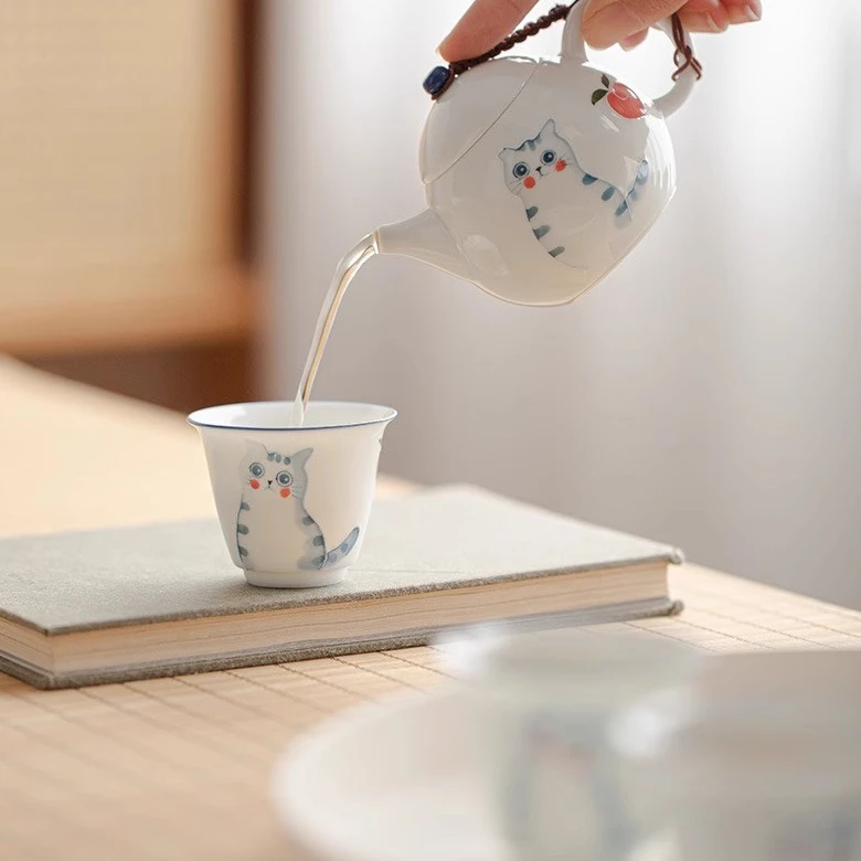 万物可爱手绘猫桃品茗杯功夫茶具家用温馨治愈陶瓷单杯茶壶组合