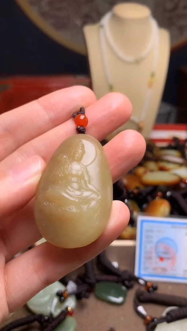 颈饰未镶嵌和田玉新疆料青海料清水和田玉吊坠