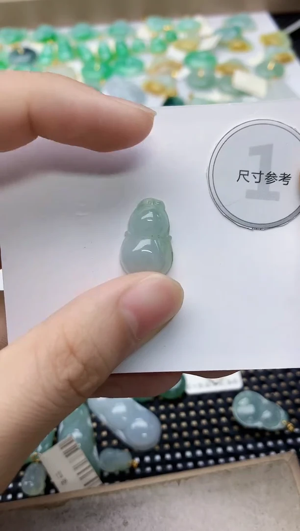 翡翠未镶嵌颈饰天然缅甸翡翠A货