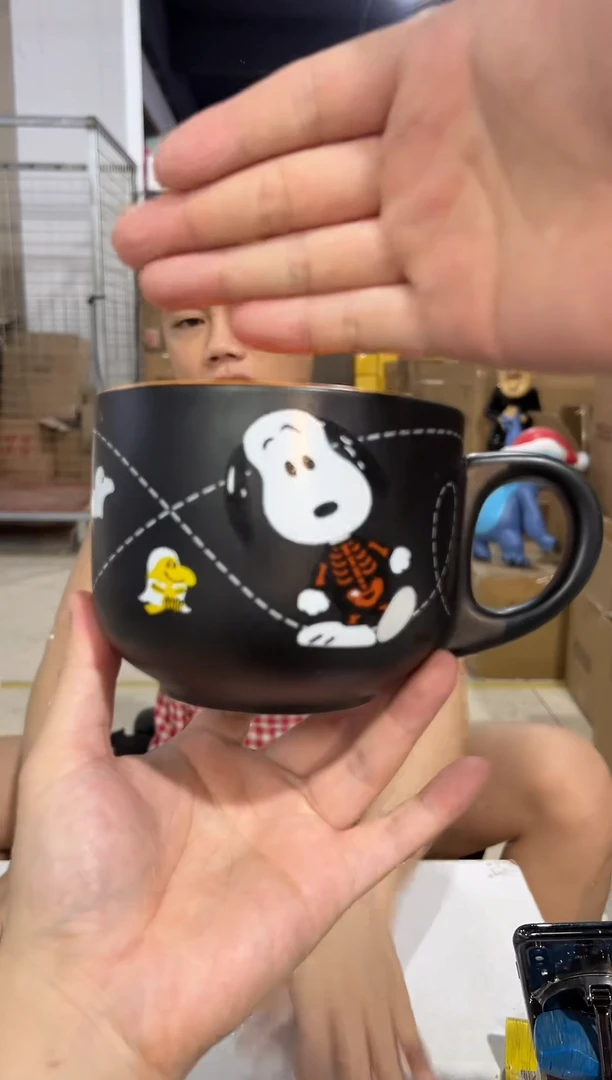 瓷片黑色史努比早餐杯微瑕