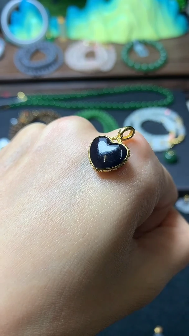 【闪购商品】和田玉颈饰18K金镶嵌吊坠