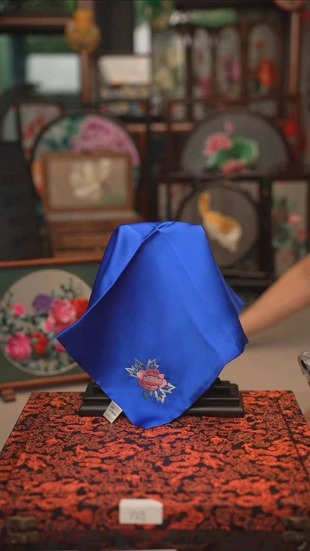 扇子桑蚕丝方巾30乘30.非遗苏绣
