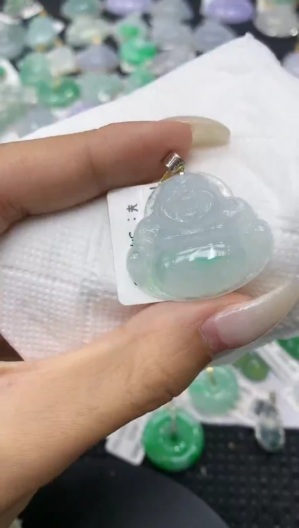 颈饰18K金镶嵌翡翠11111111111