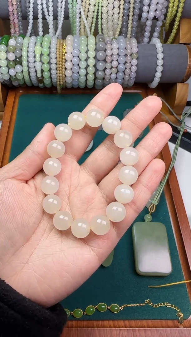 【闪购商品】和田玉无未镶嵌12mm手串