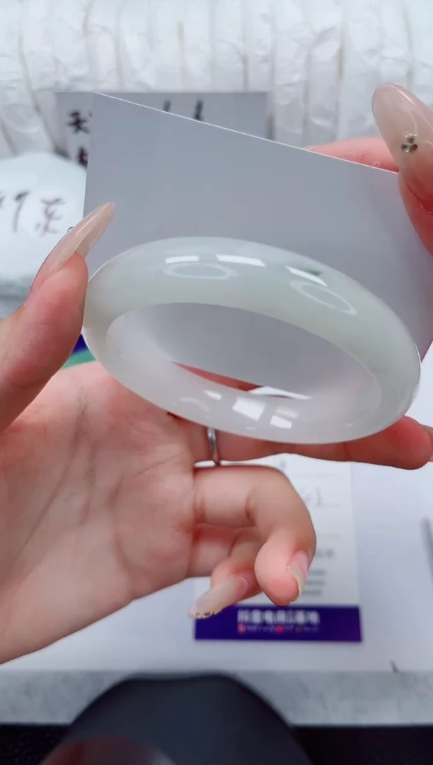 石英质玉手镯未镶嵌94-59/60