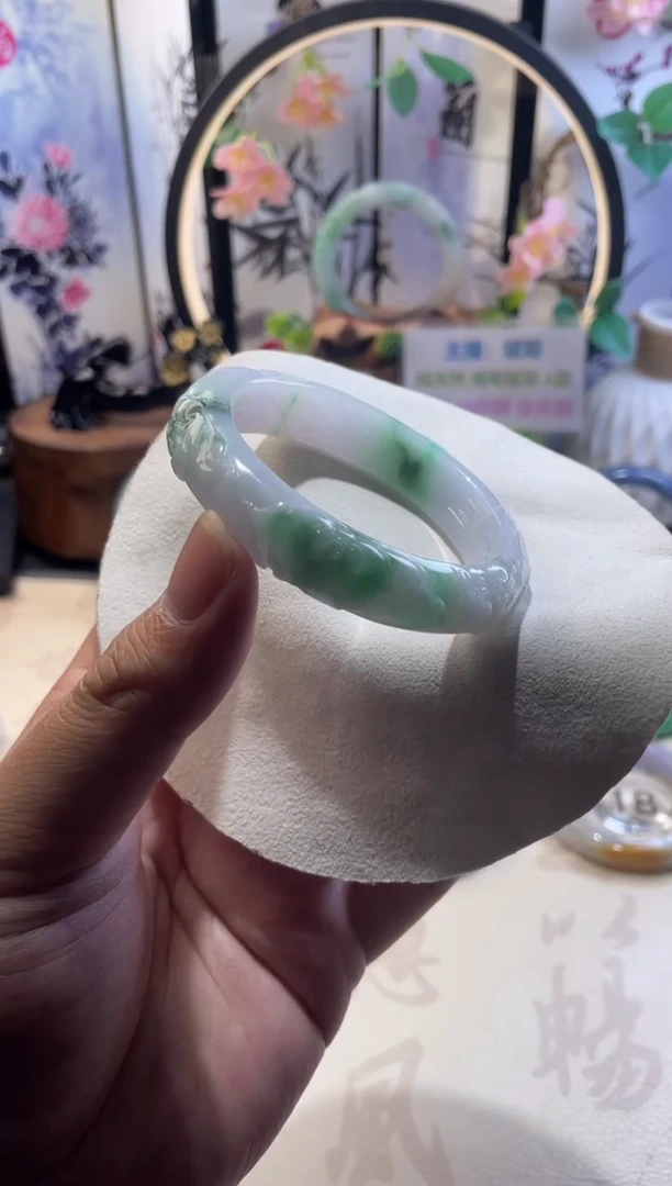 未镶嵌手镯翡翠椰****?正圈55