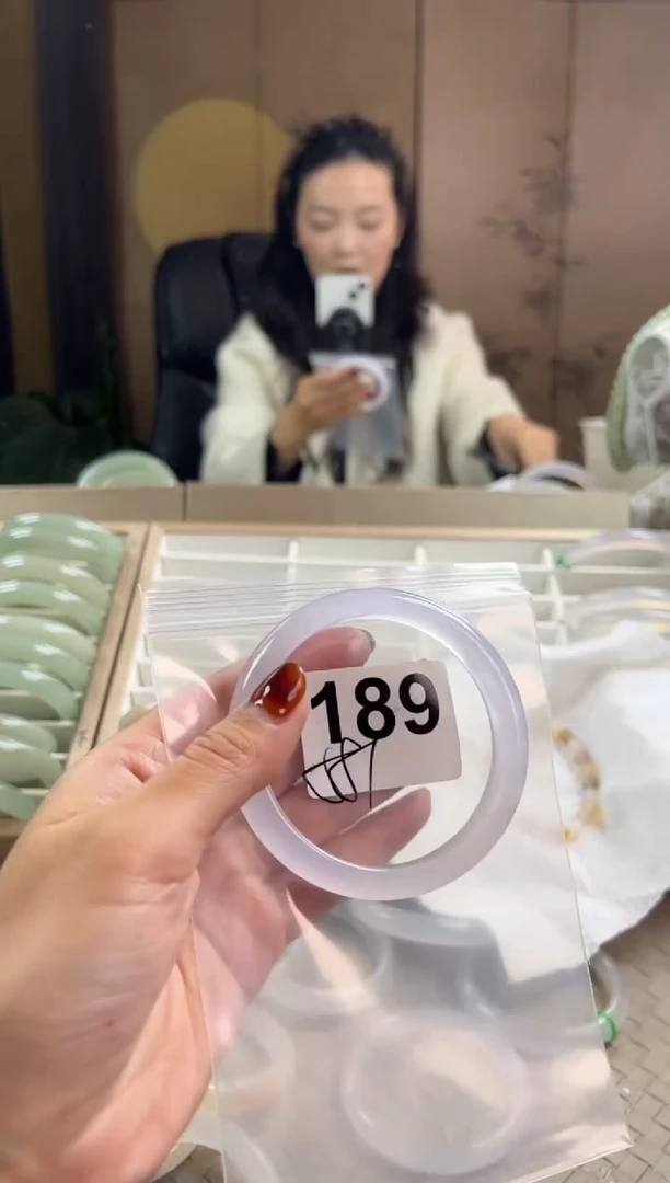 手镯玛瑙/玉髓未镶嵌189