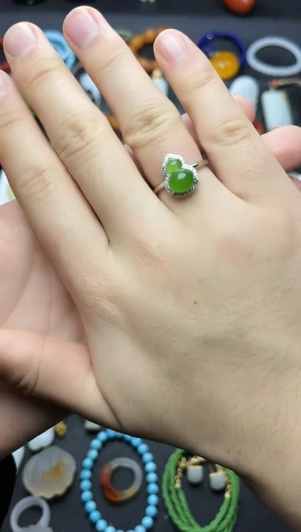 银S925镶嵌戒指和田玉葫芦戒指06