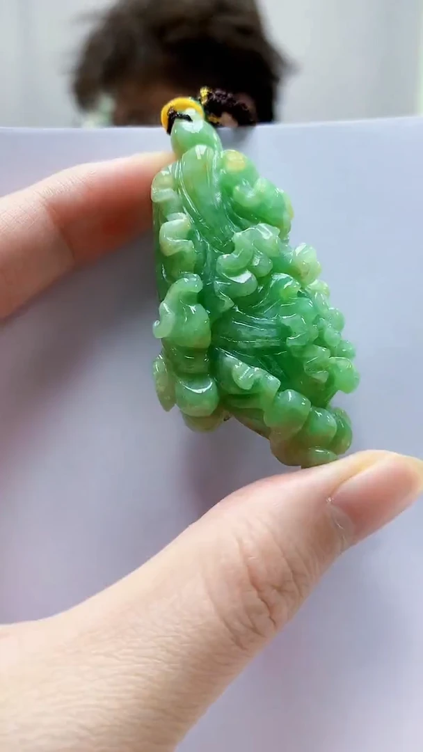 未镶嵌定制翡翠4688zm-毛货挂件白菜16