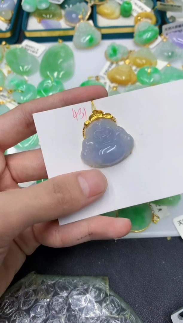 颈饰18K金镶嵌翡翠111111