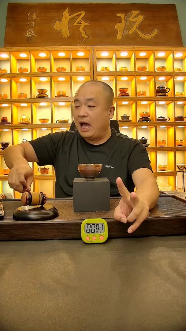 茶盏华****）655=。。。。