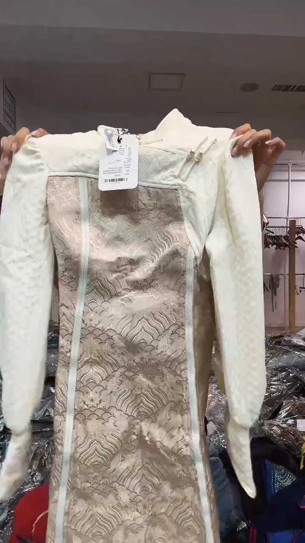 卫衣裙       L码        105-115斤