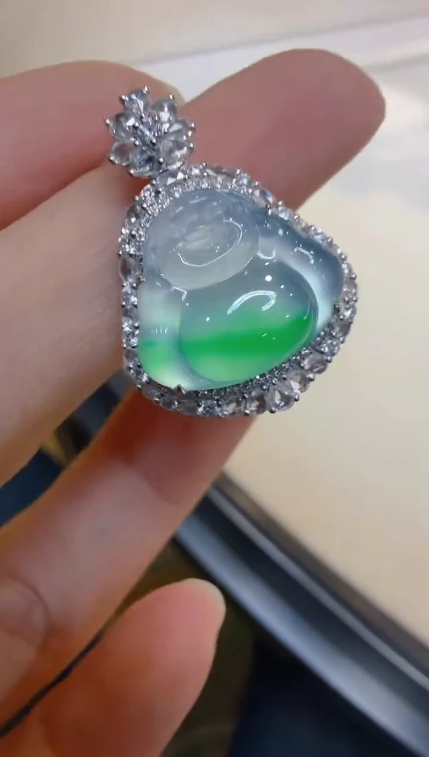 吊坠(不含链)18K金镶嵌翡翠多样性团购发一件