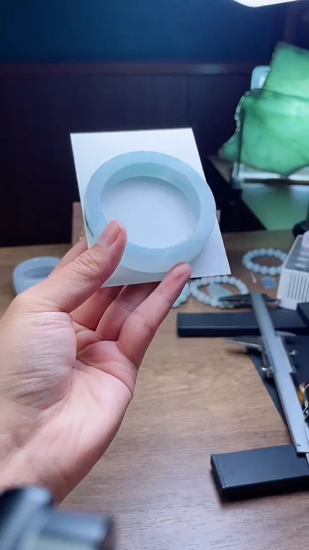 定制翡翠手镯未镶嵌暗**动定制