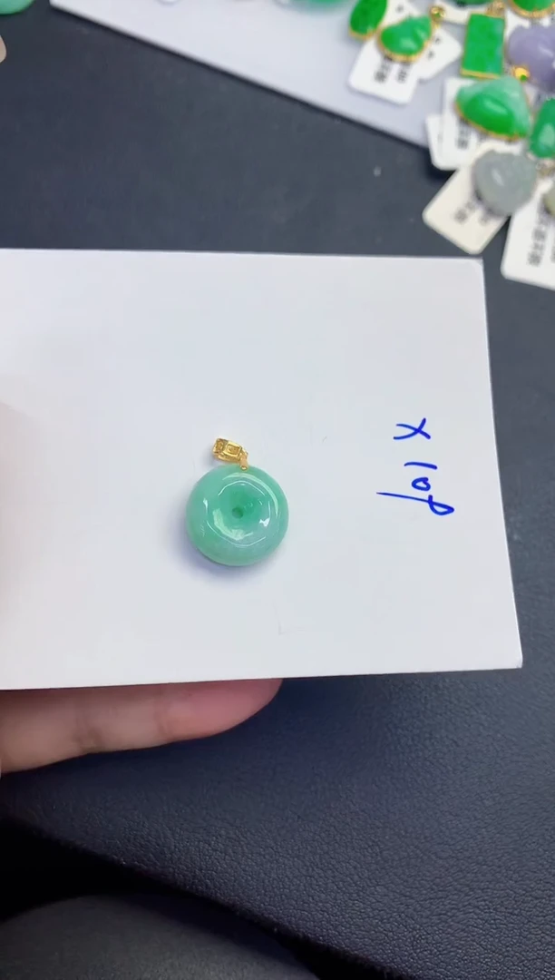 颈饰未镶嵌翡翠缅甸天然翡翠A货