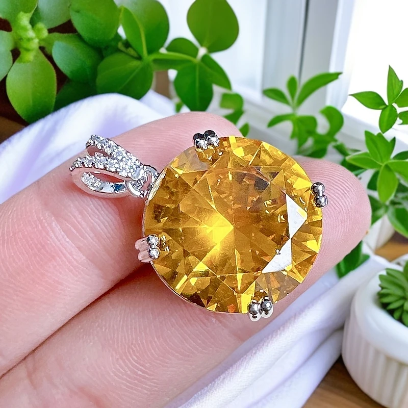 臻选吊坠 泰国春武里经典时尚百搭橙色吊坠M193