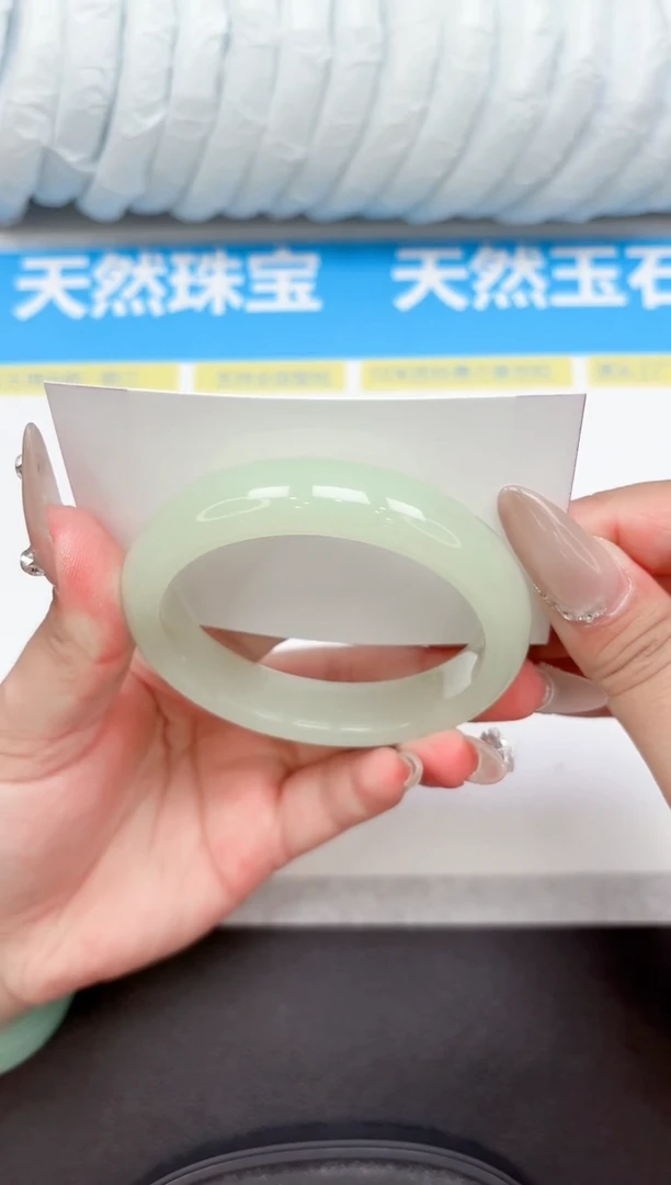 未镶嵌手镯石英质玉A229-59