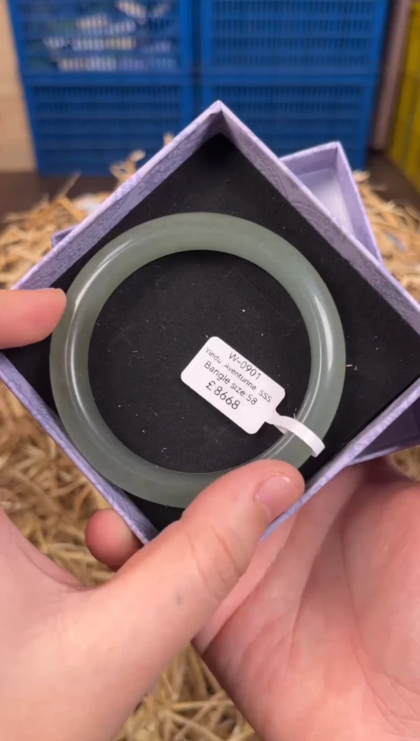 未镶嵌手镯石英质玉W0901