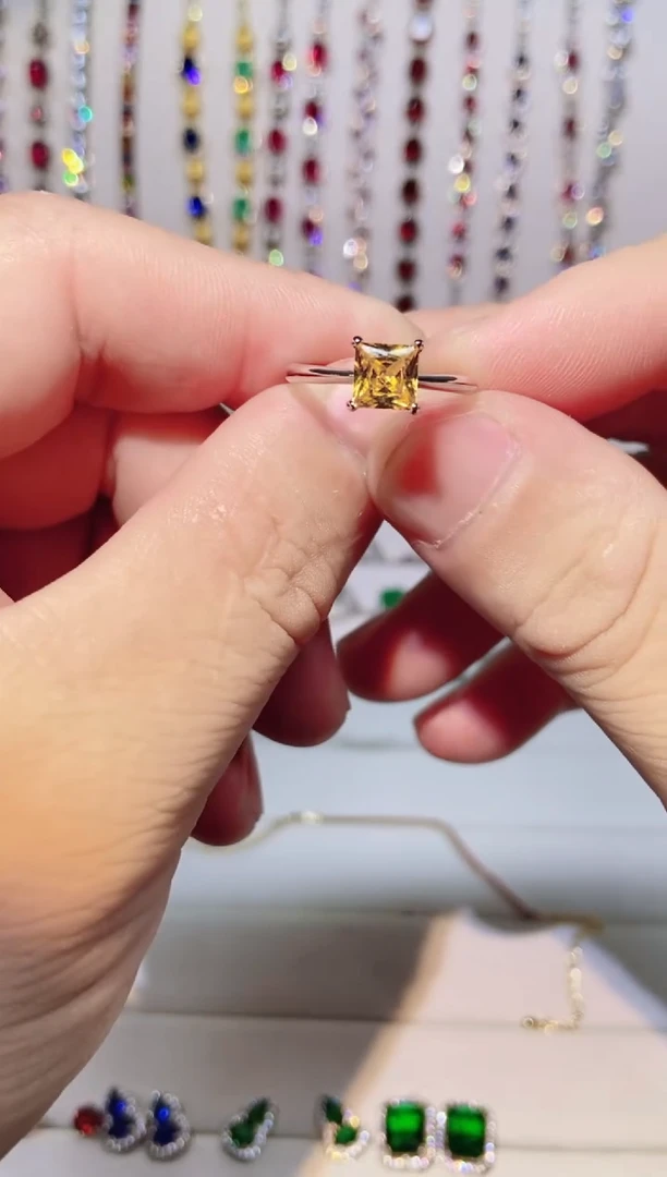 银S925镶嵌耳饰托帕石1