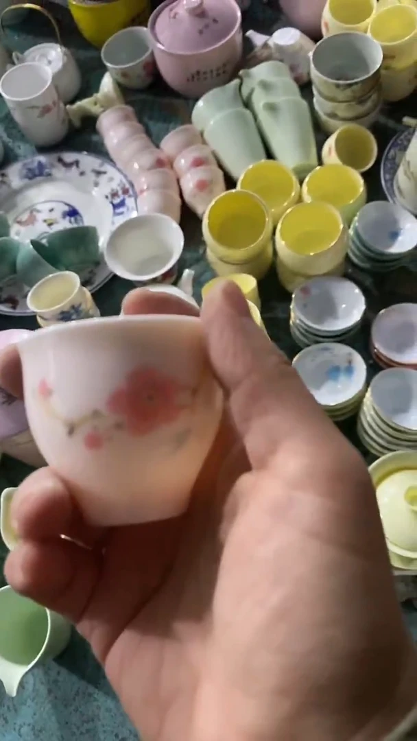 摆件陶红稀土翠竹红梅小客杯