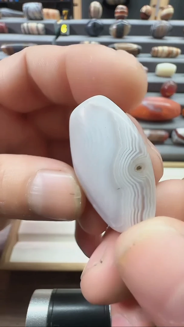 未镶嵌颈饰玛瑙/玉髓南红36*22*12