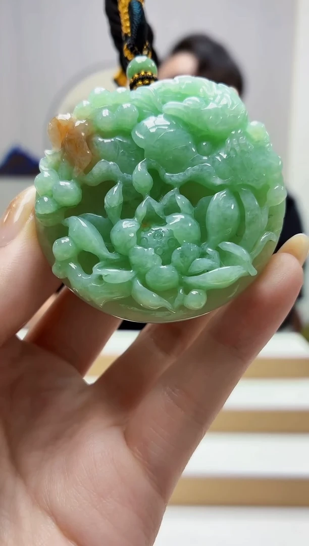 未镶嵌定制翡翠5060jw-毛货挂件102