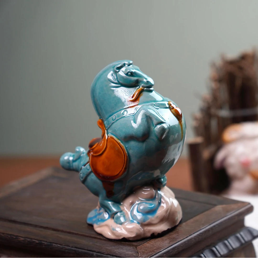 九朝陶瓷纯手工腾飞马上有财桌面艺术品摆件