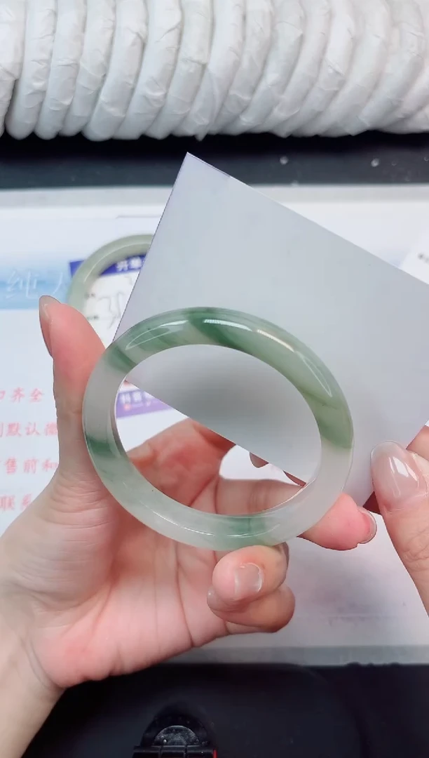 【闪购商品】石英质玉手镯未镶嵌337#55.9有洒金