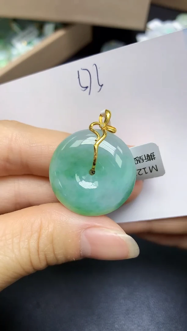 翡翠18K金镶嵌颈饰 天然翡翠A货