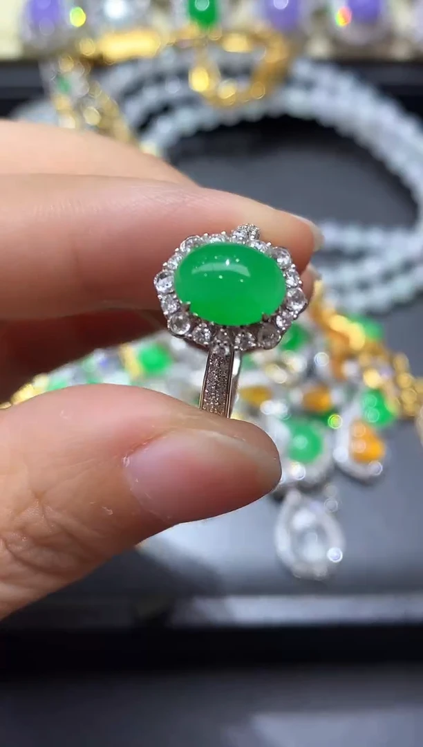 18K金镶嵌戒指翡翠614-中国好珍宝